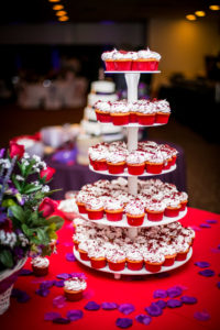okc, edmond wedding cake, texas cake, cupcake wedding, 405 brides
